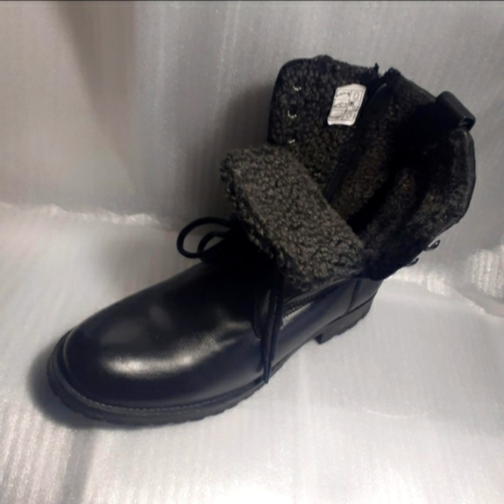 Genuine Leather Combat Ankle Boot Lace up/Side Zipper Furry Sherpa 8m Spring/FW